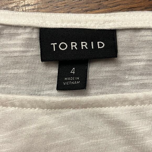 TORRID Plus Size 4 (26) Off-Shoulder Featherlight Slub Tee White - Picture 4 of 7